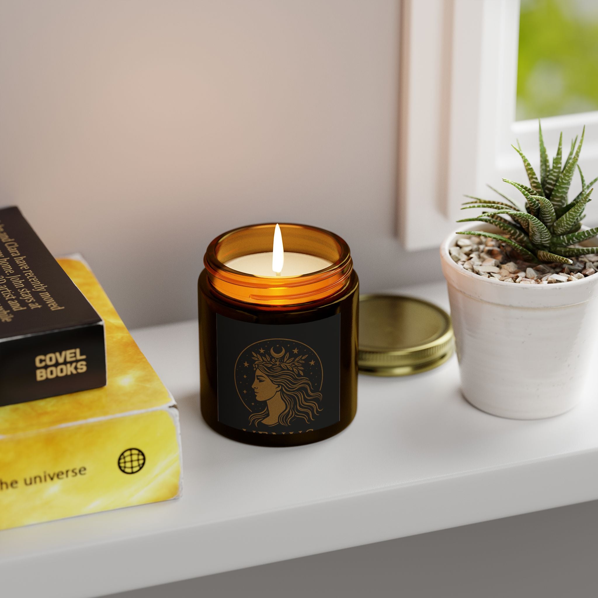 Venus Liberty Coconut Apricot Scented Candle